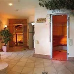 Hotel Gruener Wald 4*