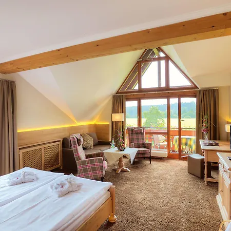 Grüner Wald 4*