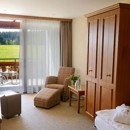 Gruener Wald Hotel 4*
