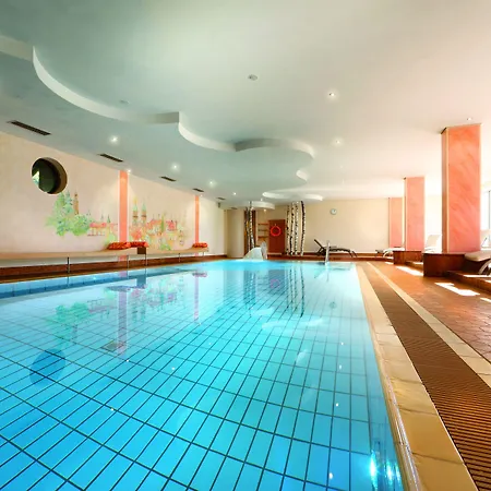 Hotel Grüner Wald 4*