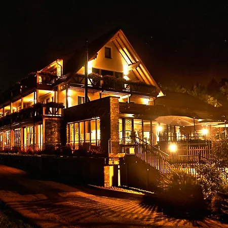 Grüner Wald Hotel 4*