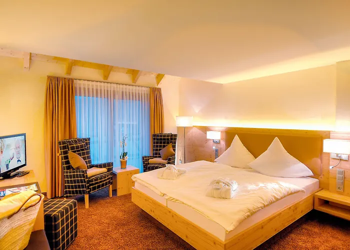 Hotel Gruener Wald 4*