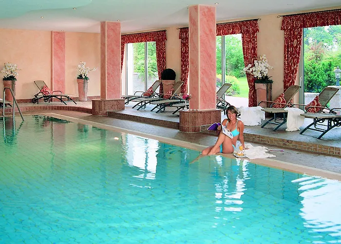 Hotel Gruener Wald 4*